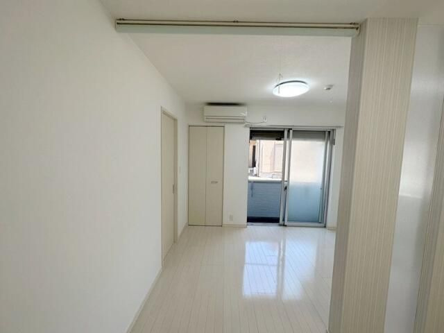 ＣＡＳＡ　Ｂ．Ｂ．　ＣＵＢＥの居間・リビング
