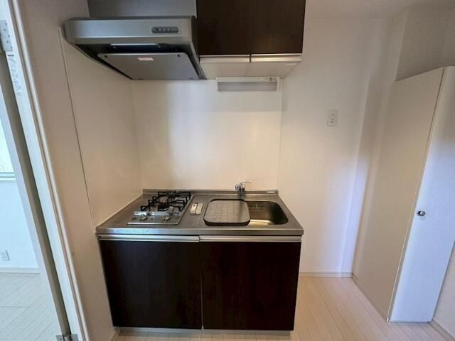 ＣＡＳＡ　Ｂ．Ｂ．　ＣＵＢＥのキッチン