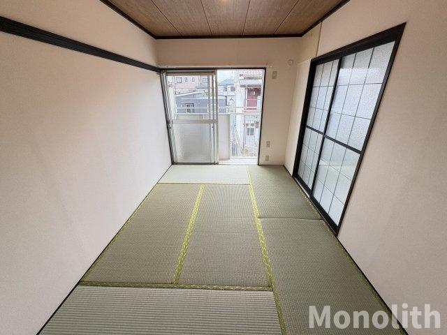 スカイコーポの和室