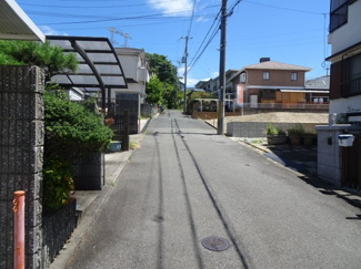 【前面道路含む現地写真】 | 川西市錦松台14の20　建築条件無土地