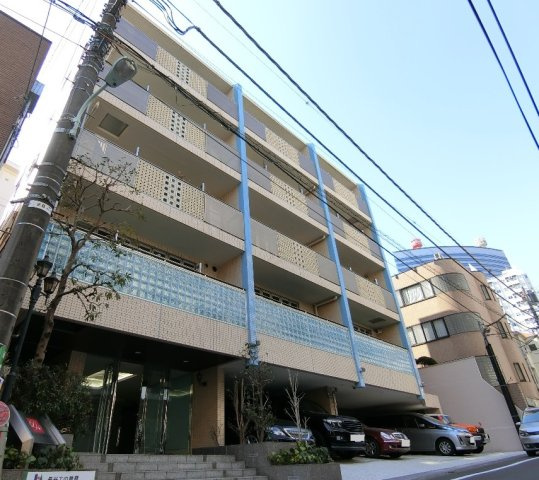 ドゥーエ代々木の外観