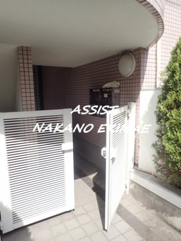 アドルカのエントランス
