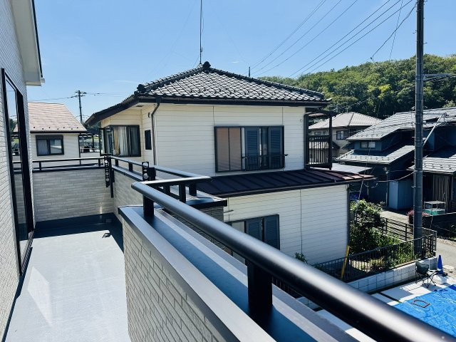 八王子市　平町　新築一戸建てのバルコニー|～南向きで陽当たりの良いバルコニー　洗濯物がよく乾きそうです～