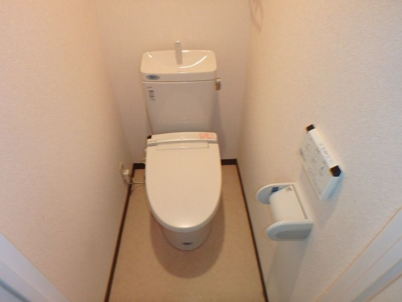 セントラルプラザ学芸大学のトイレ|ゆったりとした空間のトイレです
