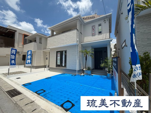 浦添市伊祖5丁目（全3棟）B号棟