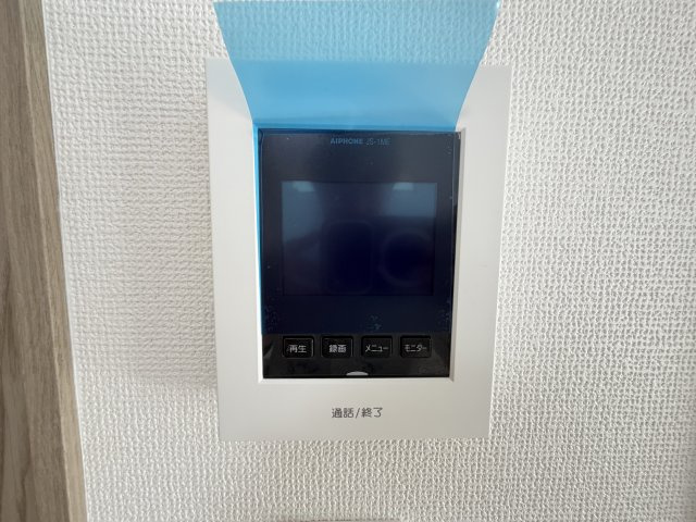 浦添市伊祖5丁目（全3棟）B号棟のセキュリティ|B号棟　TVモニター付きインターフォン♪