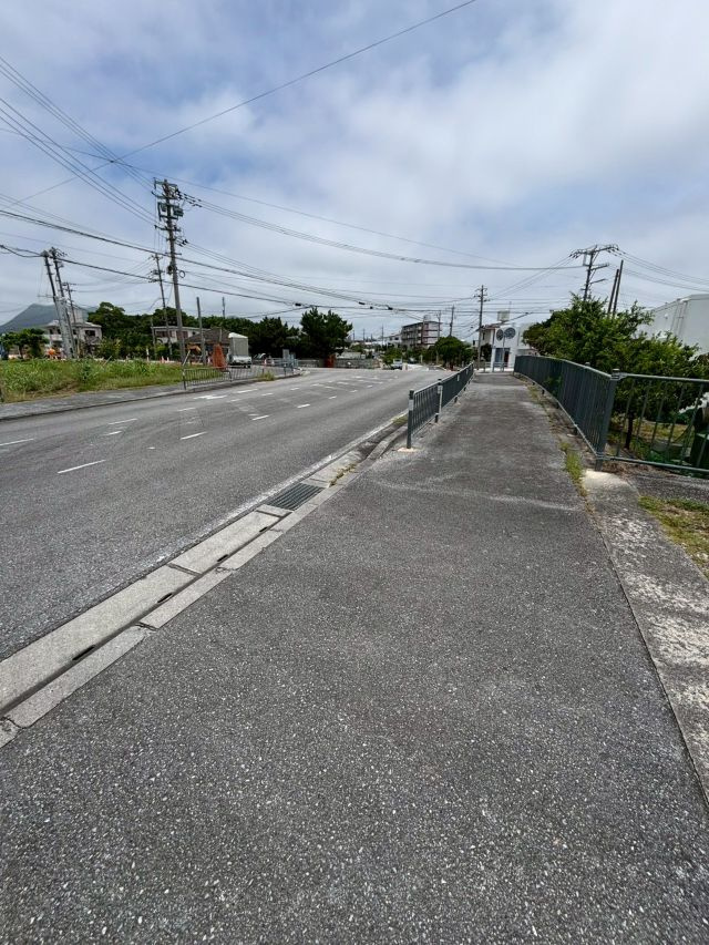 名護市豊原の外観