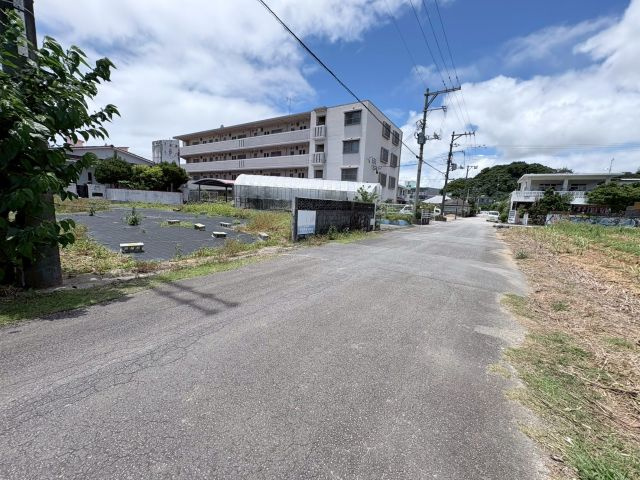 名護市呉我の前面道路含む現地写真
