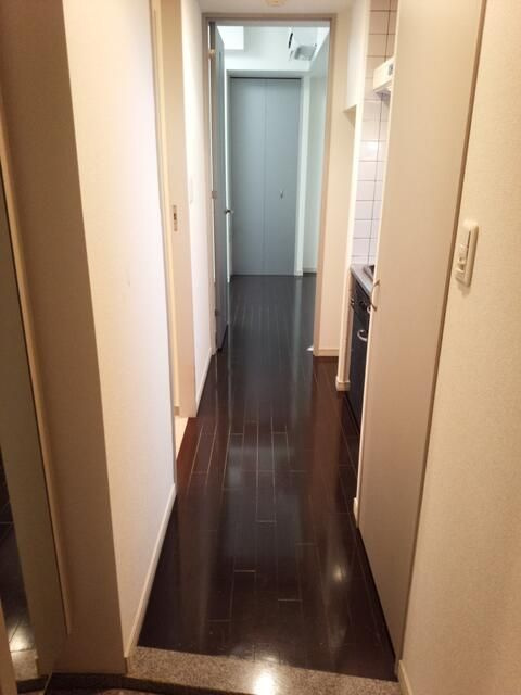 ブライズ神田の玄関
