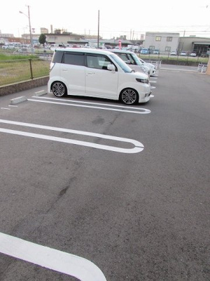 【駐車場】 | サンライズ・ゼファー | 駐車場完備です