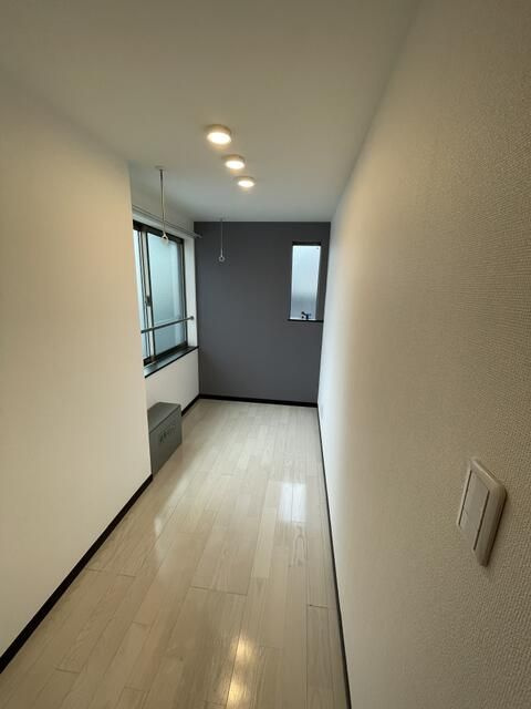ＡＶＥＮＩＲ町屋
