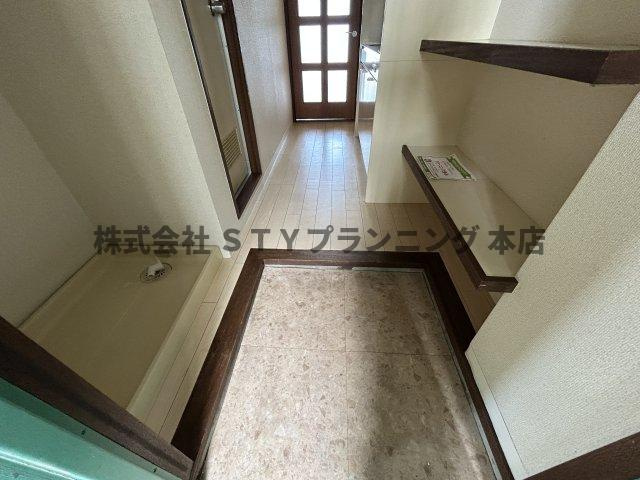 仲介手数料0円！レジデンスヒカリの玄関