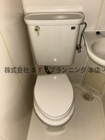 仲介手数料0円！レジデンスヒカリのトイレ