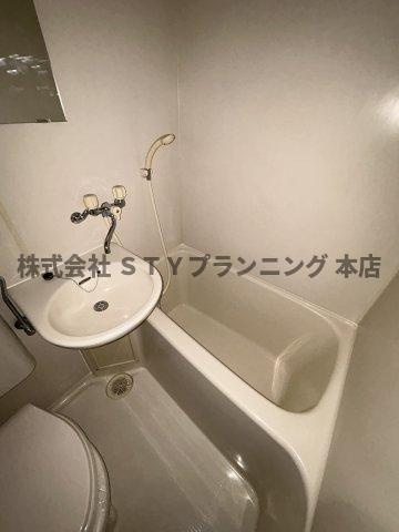 仲介手数料0円！レジデンスヒカリの浴室