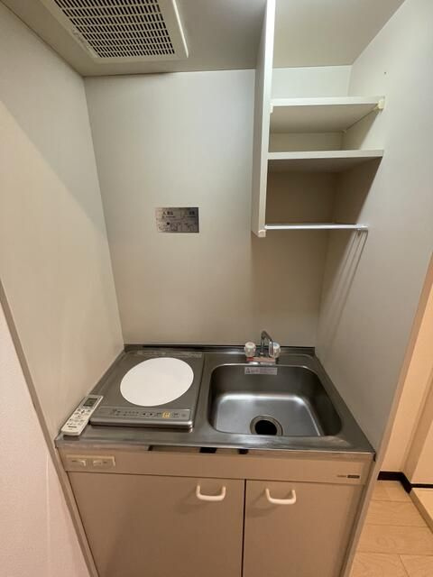 ＡＶＥＮＩＲ町屋のキッチン