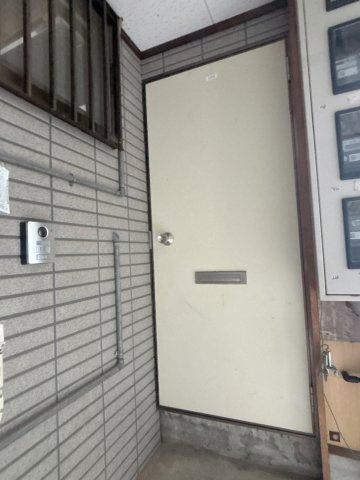 アネックス山方の玄関