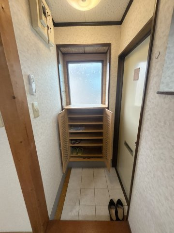 アネックス山方の玄関