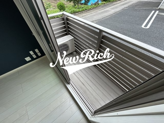 伊勢崎市韮塚町のアパートのバルコニー
