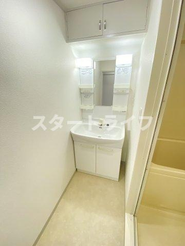 大阪市淀川区木川西３丁目の賃貸マンションの洗面所