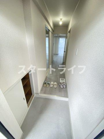 大阪市淀川区木川西３丁目の賃貸マンションの玄関