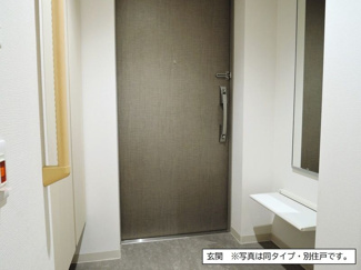 【玄関】 | フロール横浜三ツ沢　3番館