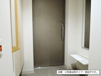 【玄関】 | フロール横浜三ツ沢　3番館