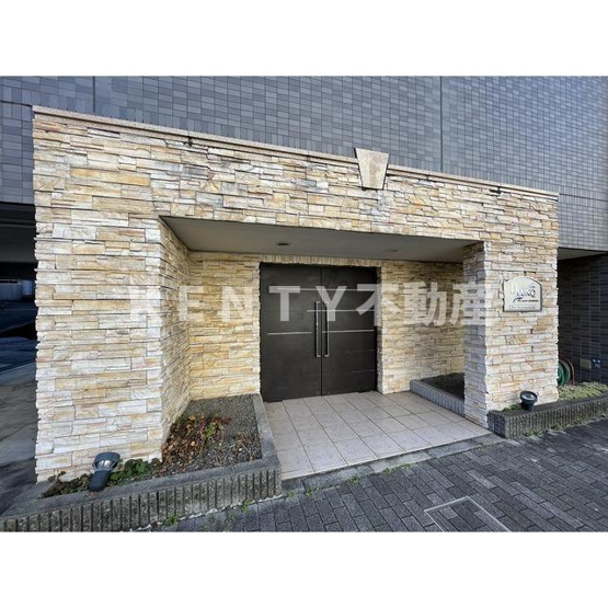【エントランス】 | プレール・ドゥーク品川御殿山 | 落ち着いたエントランスです