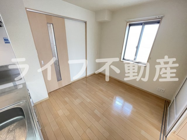メゾンレモンの木の寝室|落ち着いて過ごせるお部屋なので、寝室にいかがでしょうか