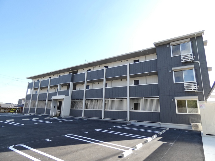 ブランネージュ東小串の外観
