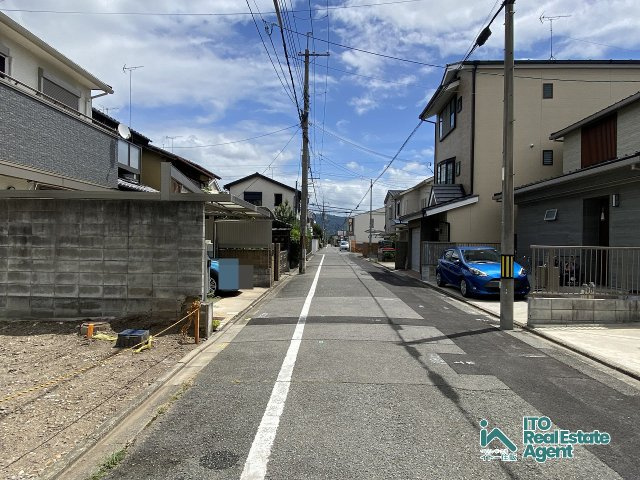 紫竹上芝本町 土地(西側)の前面道路含む現地写真