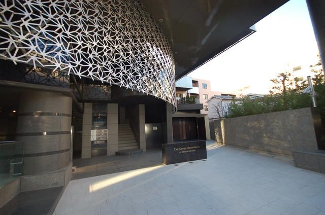 ＴｈｅＵｐｐｅｒＲｅｓｉｄｅｎｃｅｓ　ａｔ　Ｍｉｎａｍｉ－ａｏｙａｍａのエントランス