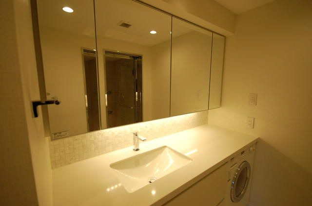 ＴｈｅＵｐｐｅｒＲｅｓｉｄｅｎｃｅｓ　ａｔ　Ｍｉｎａｍｉ－ａｏｙａｍａの洗面所