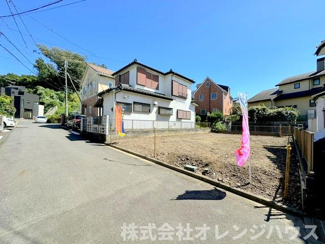 【前面道路含む現地写真】 | 座間市南栗原4丁目　建築条件付売地 全1区画 | 前面道路は交通量が少なく大変閑静な住宅地になります♪