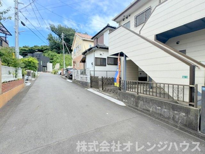 【前面道路含む現地写真】 | 座間市南栗原4丁目　建築条件付売地 全1区画 | 詳細は担当スタッフまでお気軽にお問い合わせください