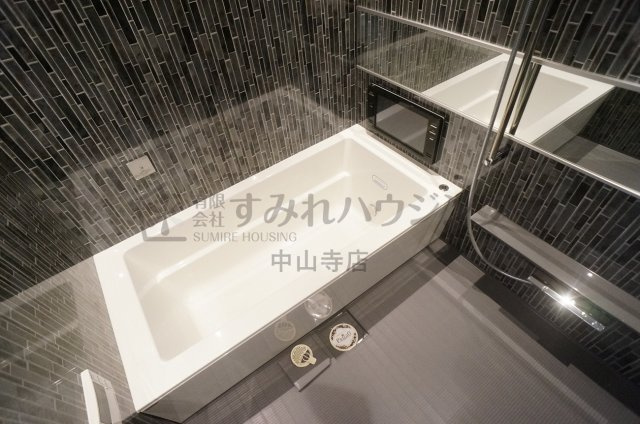 プレジオ宝塚ASIANの浴室