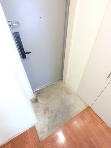 TOFスクエアの玄関|※反転タイプ