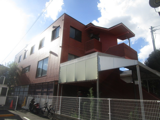 相模原市中央区清新４丁目の倉庫