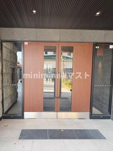 プレサンス大阪ゲートシティのエントランス