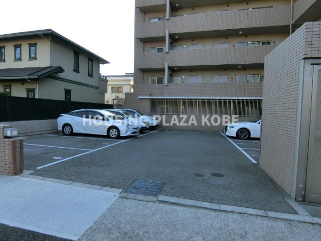 パレセゾンの駐車場