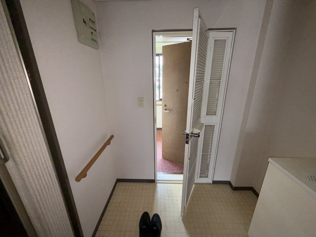 中銀ライフケア咲見20号館の玄関