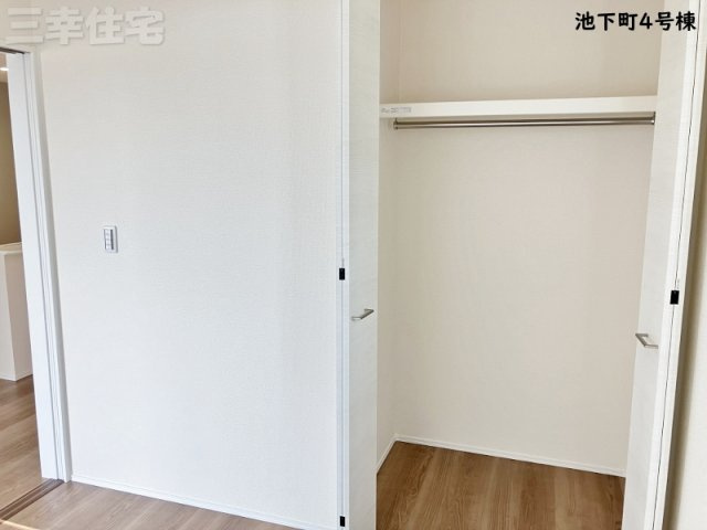 碧南市池下町4号棟の収納|洋室の収納