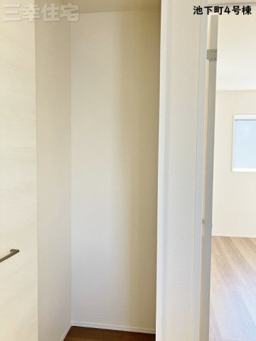 碧南市池下町4号棟の収納|2階の収納。豊富な収納も魅力の1つです