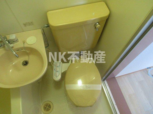 【トイレ】 | センチュリーロイヤル小阪（河内小阪賃貸） | コンパクトで使いやすいトイレです