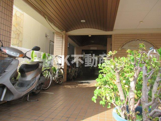 【エントランス】 | センチュリーロイヤル小阪（河内小阪賃貸） | 毎日通るエントランスはこのようになっています