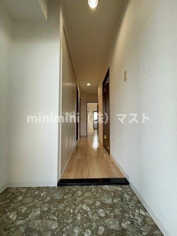 プロニティ江川の玄関