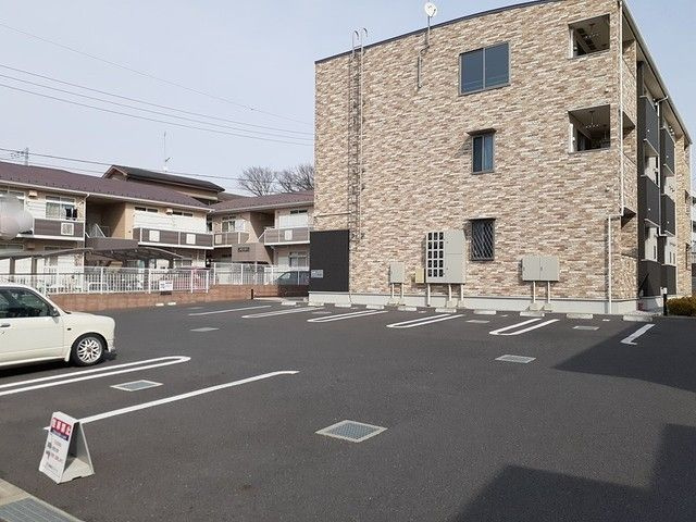 【駐車場】 | ヴィラセナーレ