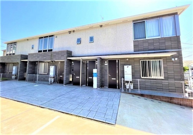カミヤの外観|綺麗な外観♪