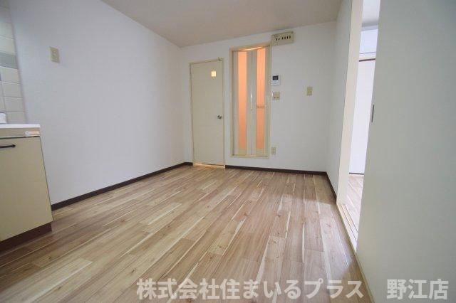 コトブキ・マンションの居間・リビング