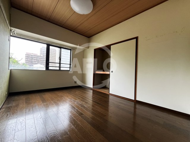 ロイヤルハイツ今福鶴見駅　鯰江東小学校区の洋室|ロイヤルハイツ今福鶴見駅　洋室