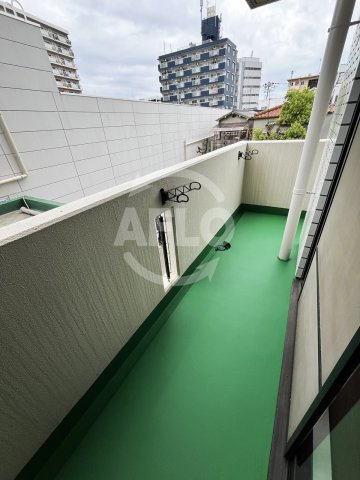 ロイヤルハイツ今福鶴見駅　鯰江東小学校区のバルコニー|ロイヤルハイツ今福鶴見駅　バルコニー